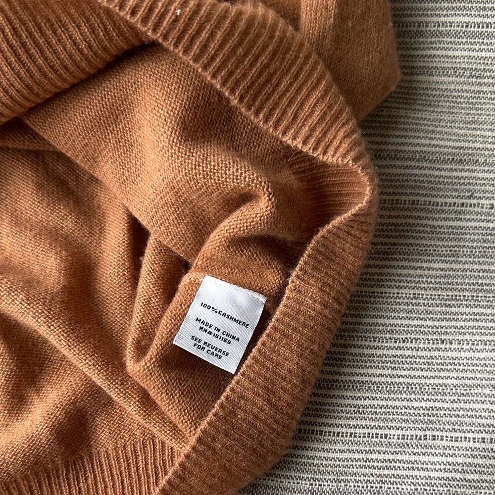 Cashmere Deep V-Neck Polo Sweater in Warm Brown - Picture 6 of 6